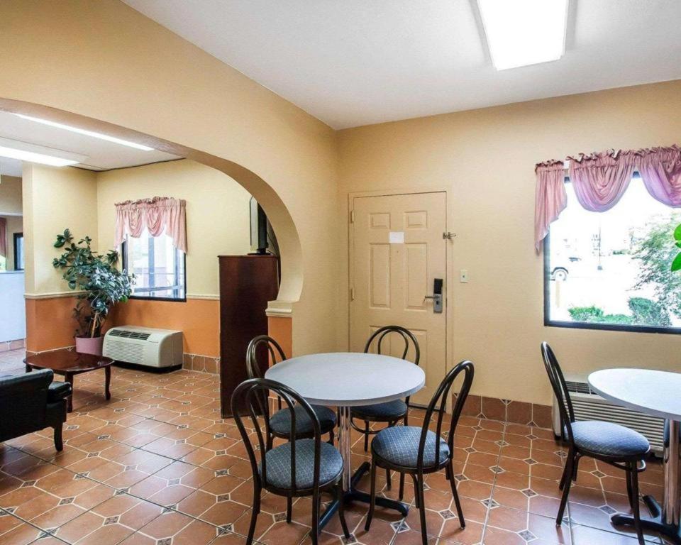 Econo Lodge Inn & Suites I-20, Exit 73 Tuscaloosa Luaran gambar