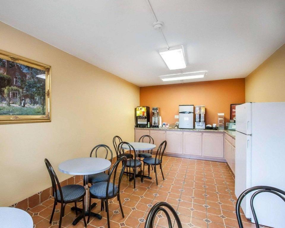 Econo Lodge Inn & Suites I-20, Exit 73 Tuscaloosa Luaran gambar